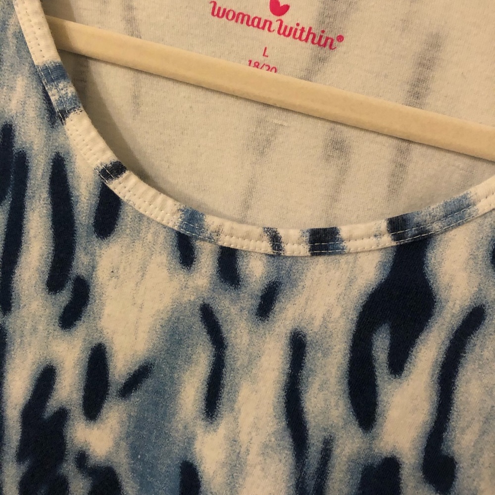 Tunic - Picture 2 of 3